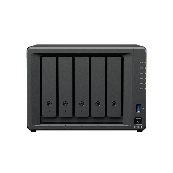Synology DS1525+ СХД AMD V1500B (Quad-Core, 8 Threads) 2.2 GHz 8GB DDR4 ECC 5 x 3.5”/2.5” SATA HDD/SSD 2 x M.2 NVMe (for SSD cache, no storage pool support) 2 x 2.5GbE RJ-45 вилка UK/HK 3-pin